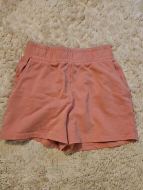 Women’s Casual Elastic-Waist Shorts in Dusty Rose